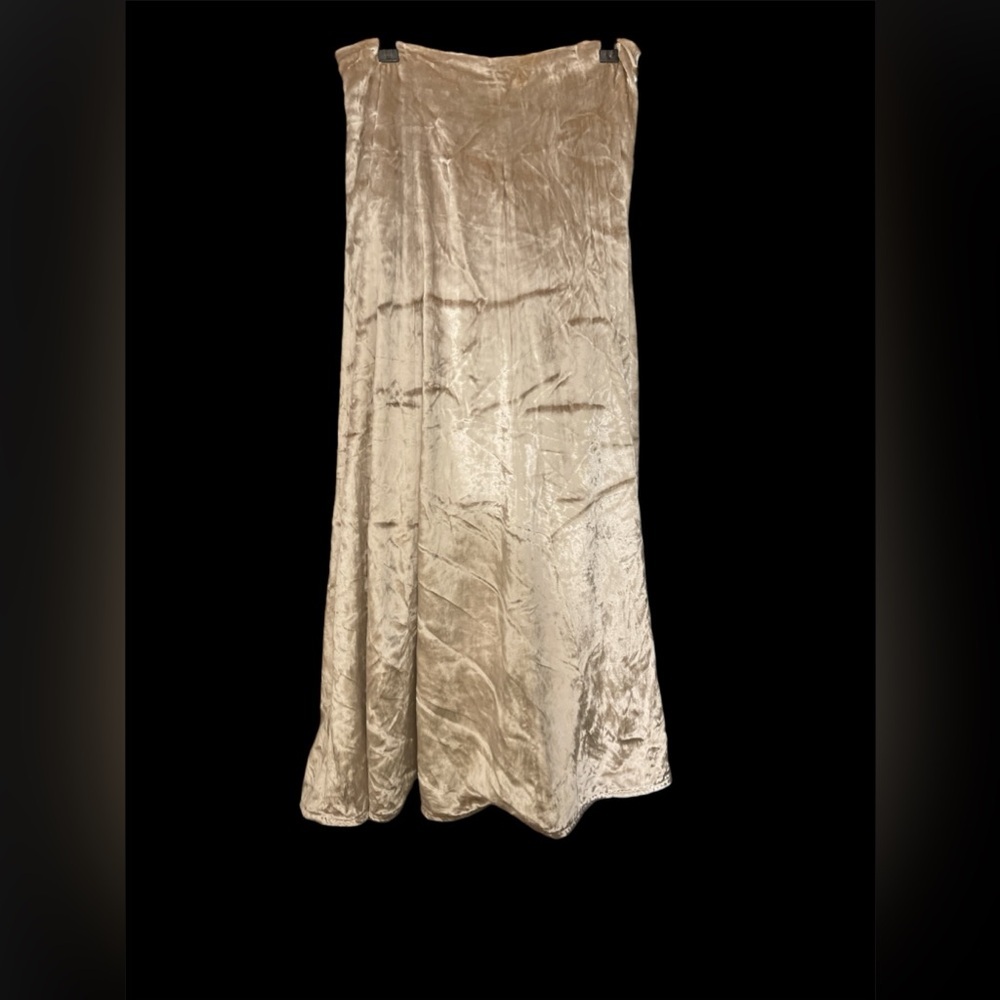 HOUSE OF HARLOW CRUSHED VELVET MAXI SKIRT - Picture 4 of 7